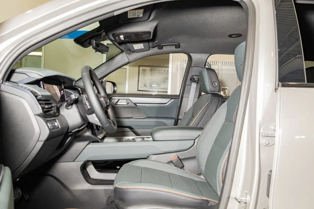 GMC Acadia снимка GMC Acadia