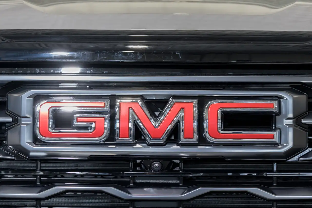 GMC Acadia снимка GMC Acadia