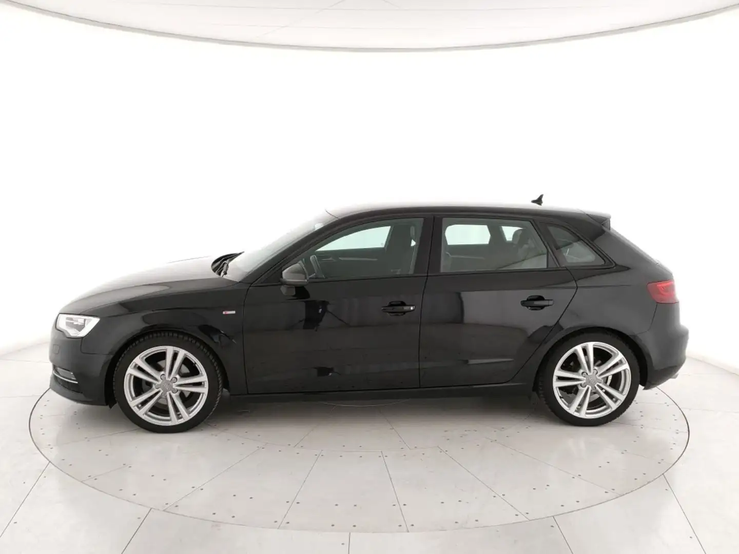 Audi A3 Sportback 2.0 tdi S-line S-tronic 150cv Zwart - 2