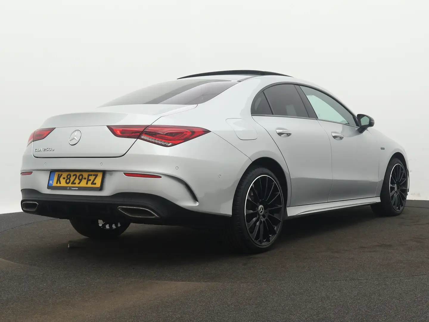 Mercedes-Benz CLA 250 e Business Solution AMG Limited | Multispaaks lich Grau - 2