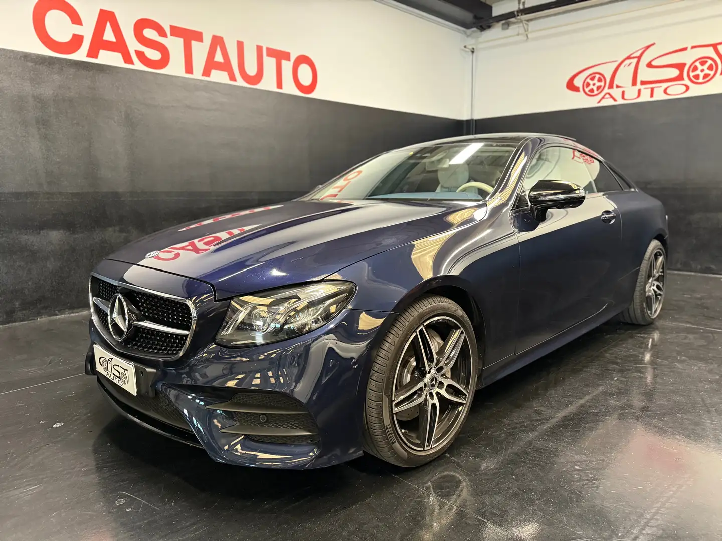 Mercedes-Benz E 400 E Coupe 400 d Premium Plus 4matic auto AMG PACK Blu/Azzurro - 2