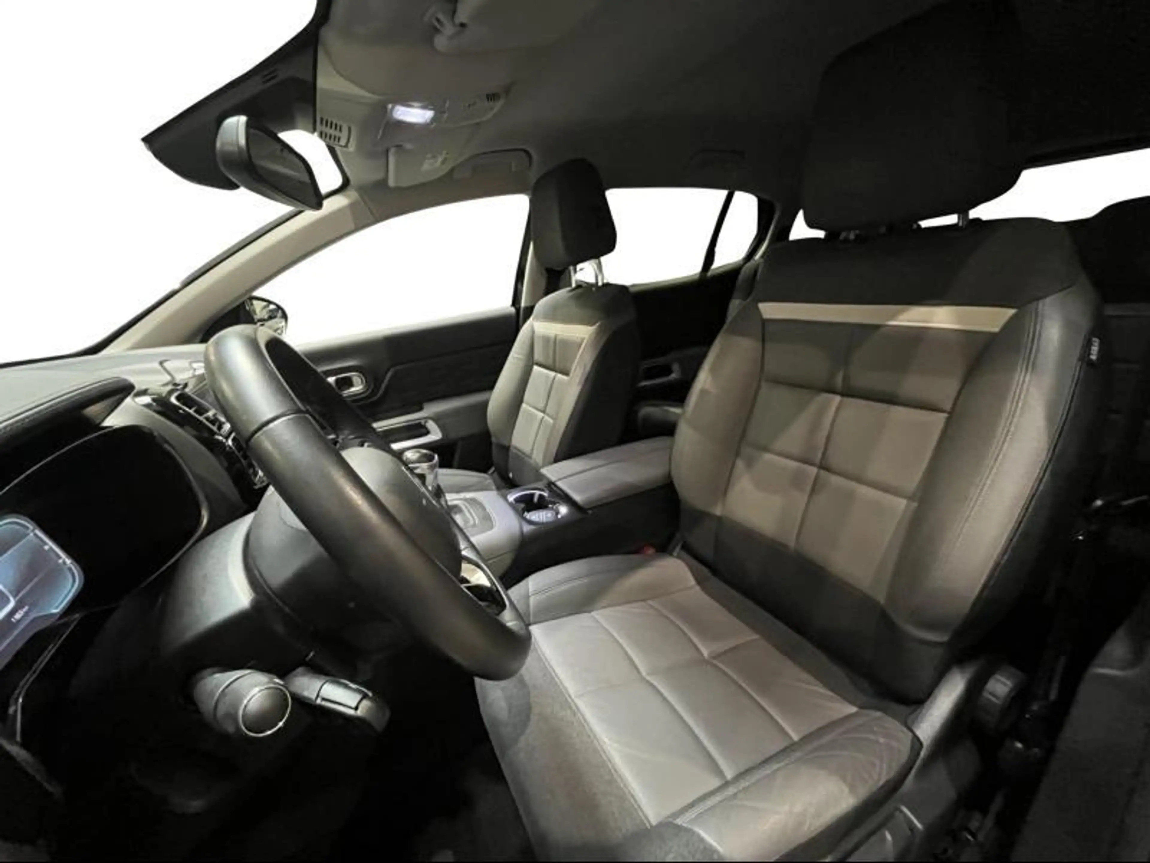 Citroen C5 Aircross shine — photo 13