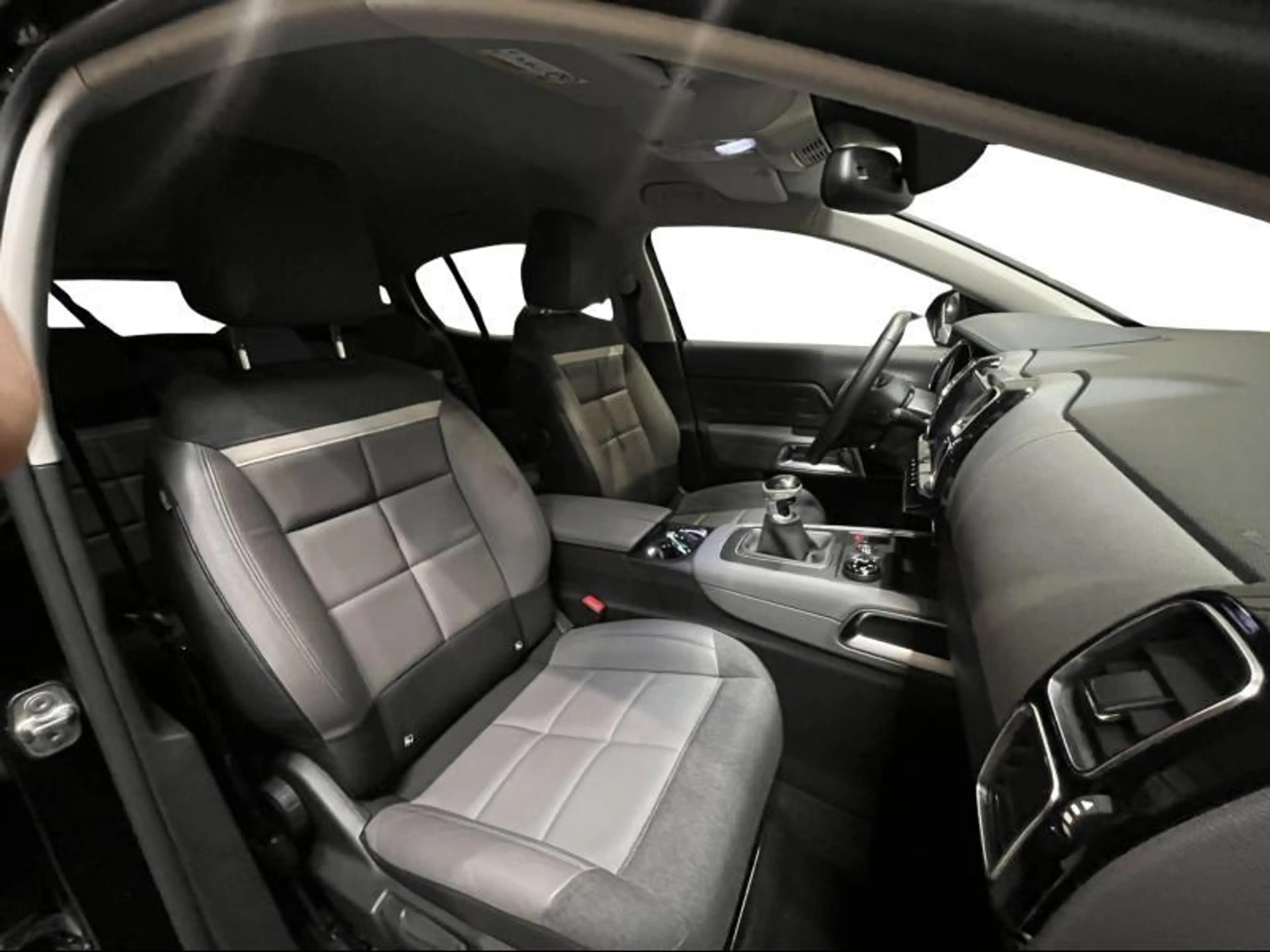 Citroen C5 Aircross shine — photo 14