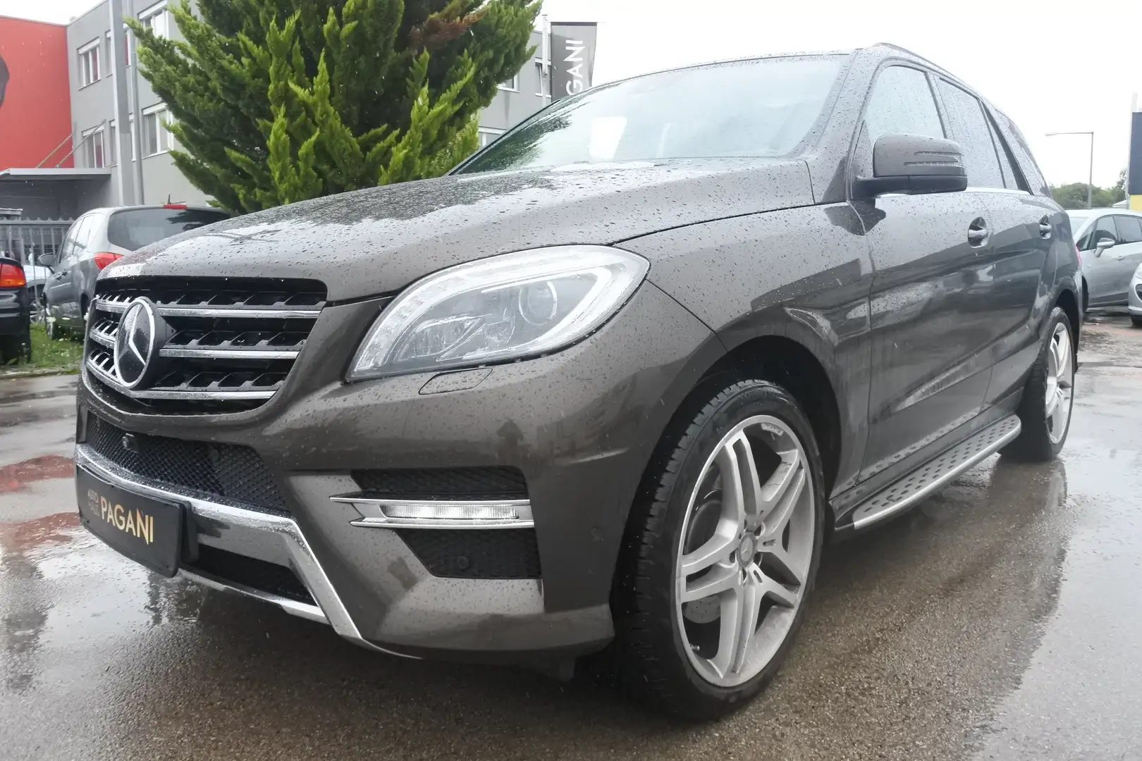Mercedes-Benz ML 350 BlueTEC 4MATIC A-Edition Aut./BRABUS/DESIGNO/VOLL Brązowy - 1