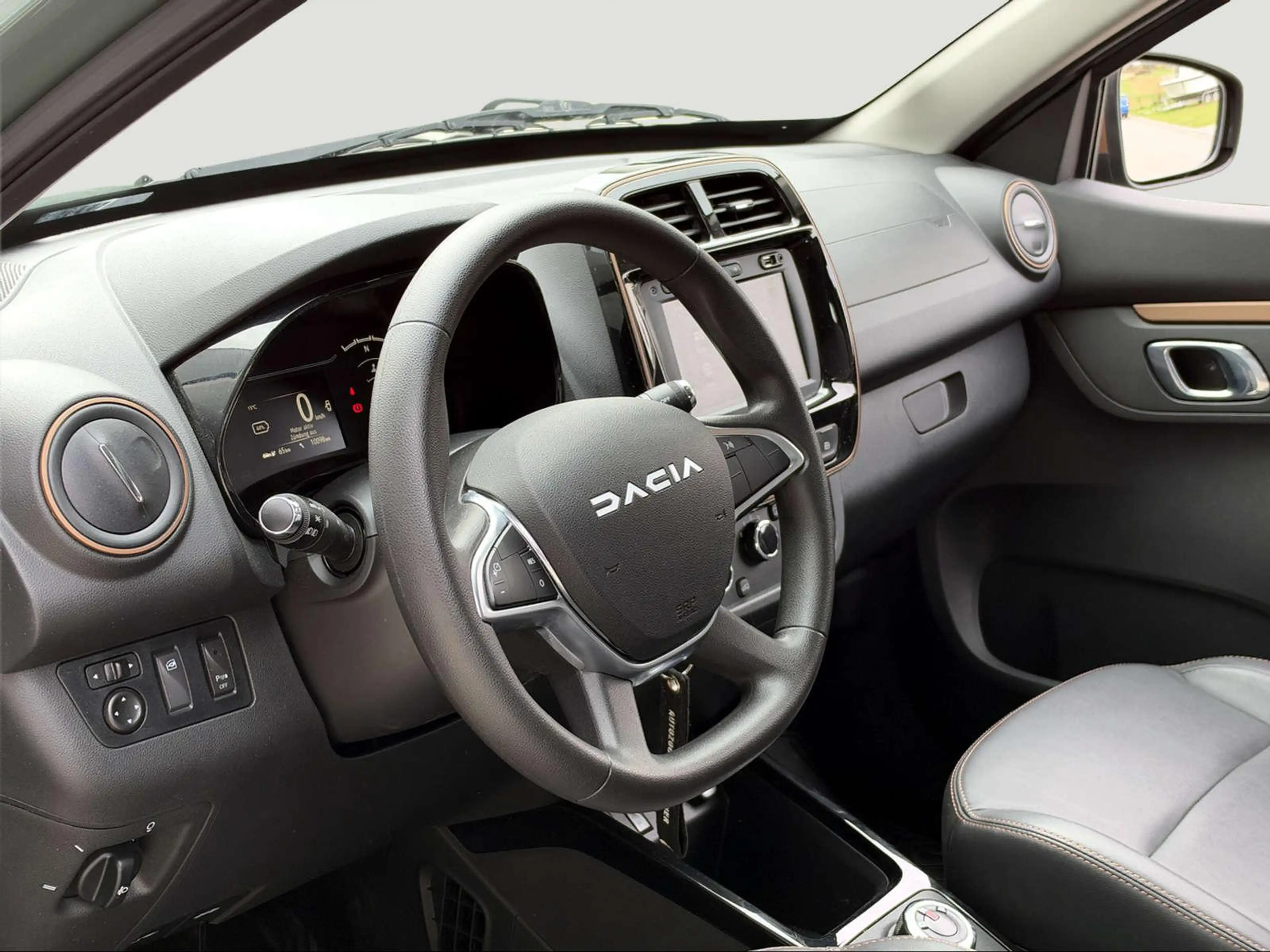 Dacia Spring Extreme APP/NAV/PDC/KAMERA — photo 9