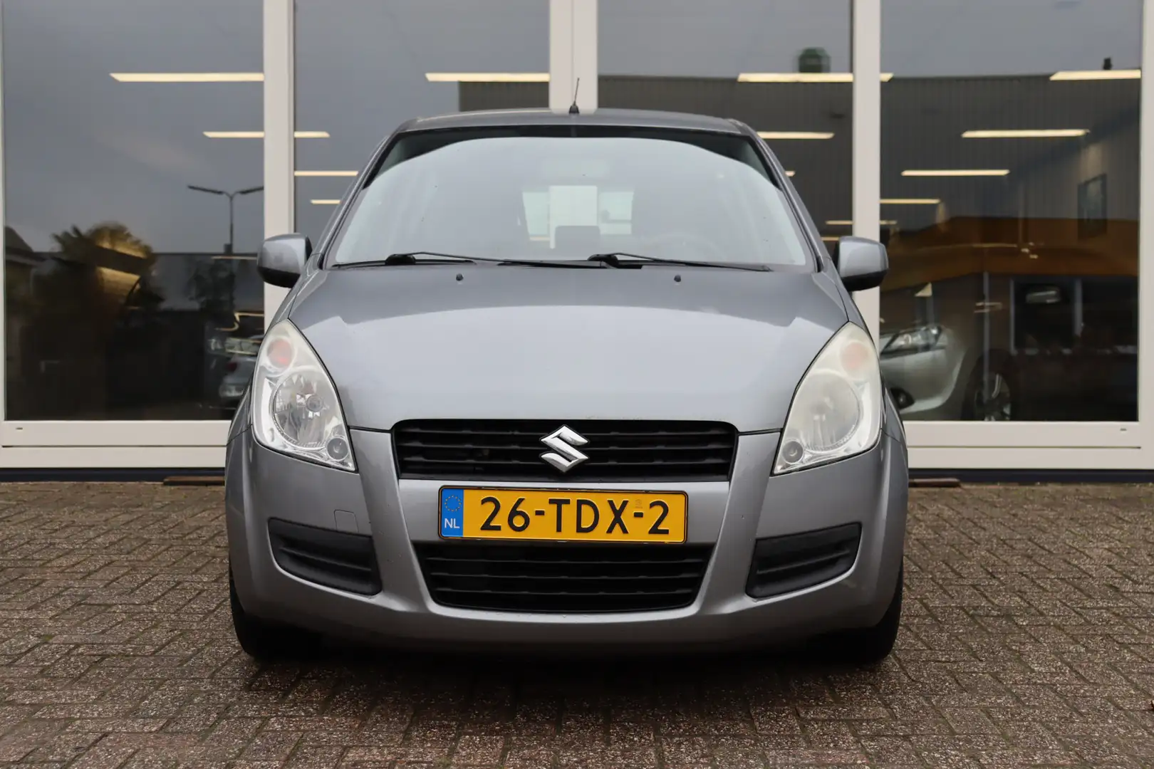 Suzuki Splash 1.0 VVT Comfort, Airco, Prijs Is Rijklaar Inclusie Gris - 2