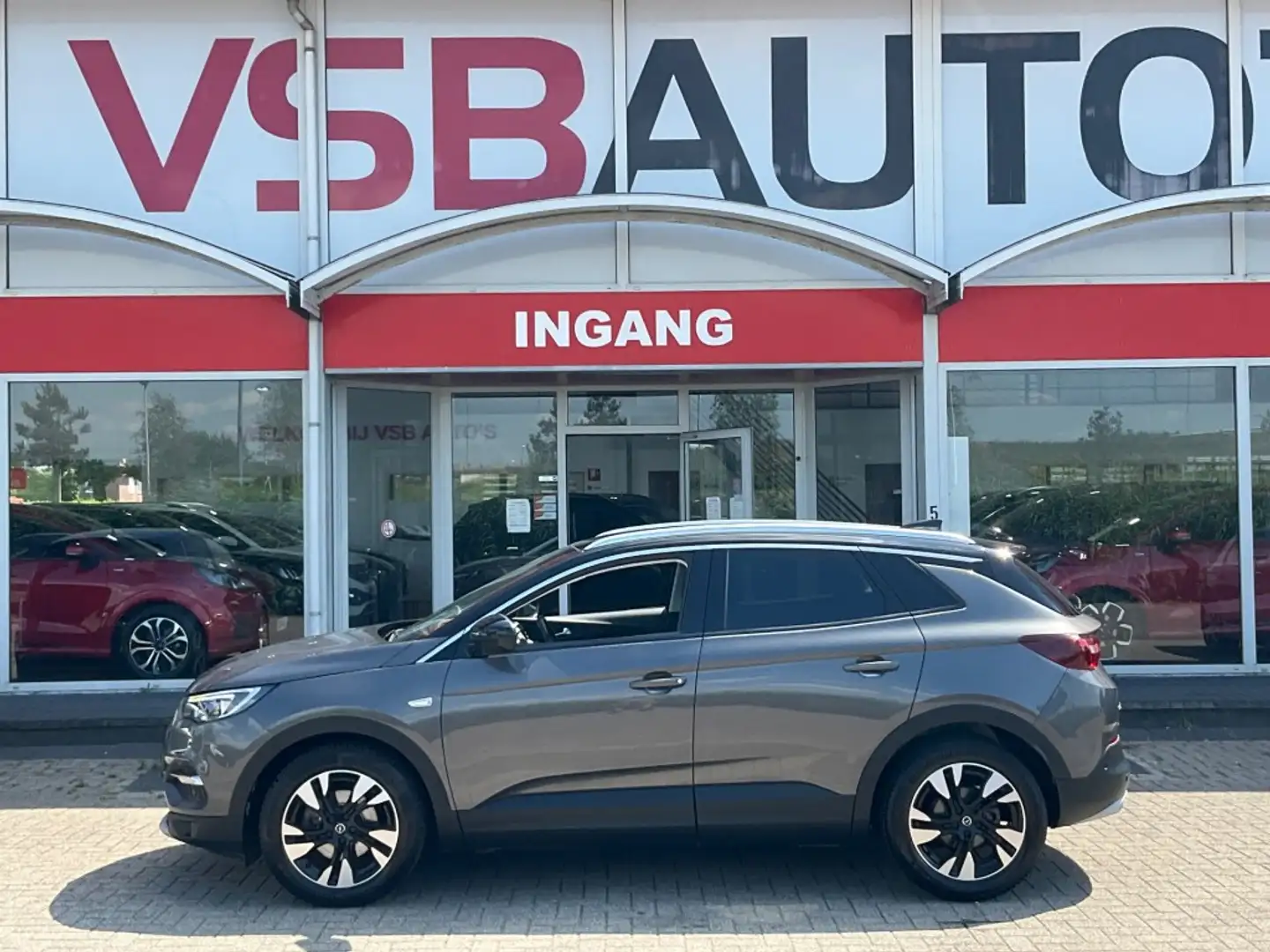 Opel Grandland X 1.2 TURBO AUT. 130PK LED NAVI CAMERA TREKHAAK CA Grijs - 2