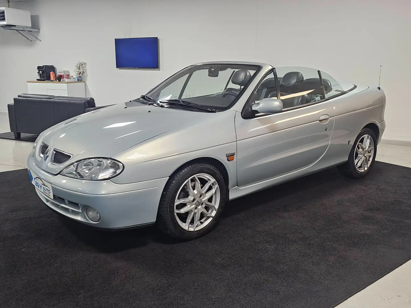 Renault Megane 2.0i ide Privil�ge - Cabriolet / Eerste eigenaar Серебристый - 2