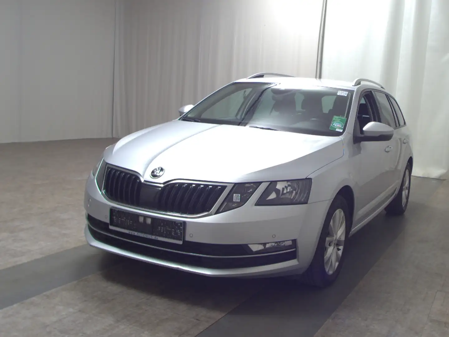 Skoda Octavia Combi 2.0 TSI  Style Navi Leder RFK AUT Silber - 2