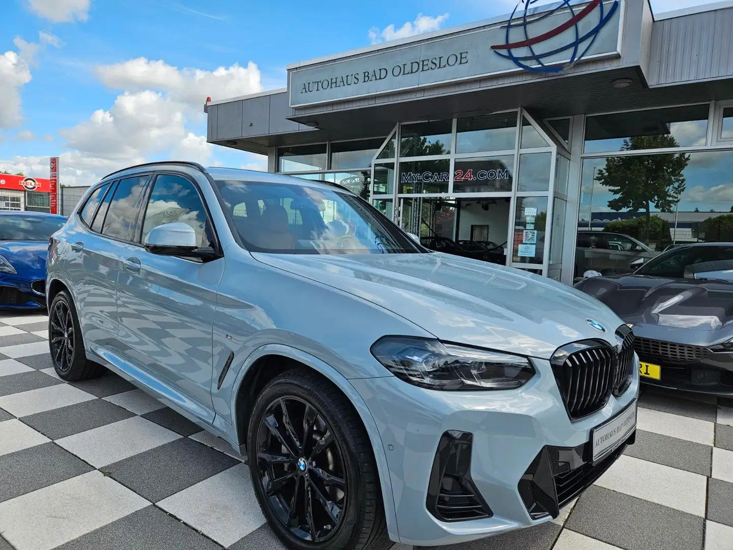 BMW X3 xDrive 30 d M Sport+H&K+Leder Merino+20 Zoll Grau - 1