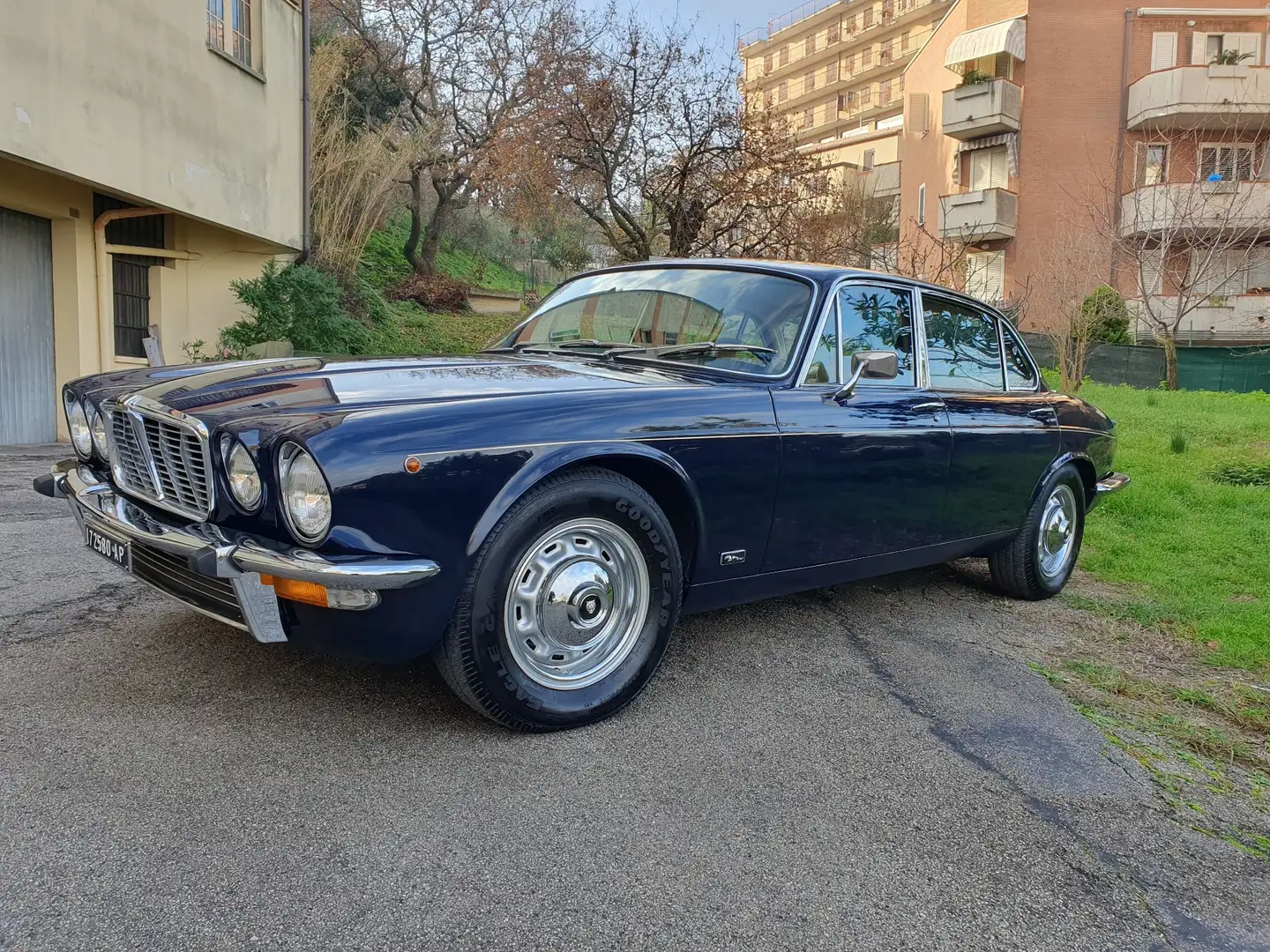 Jaguar XJ6 4.2 - 1