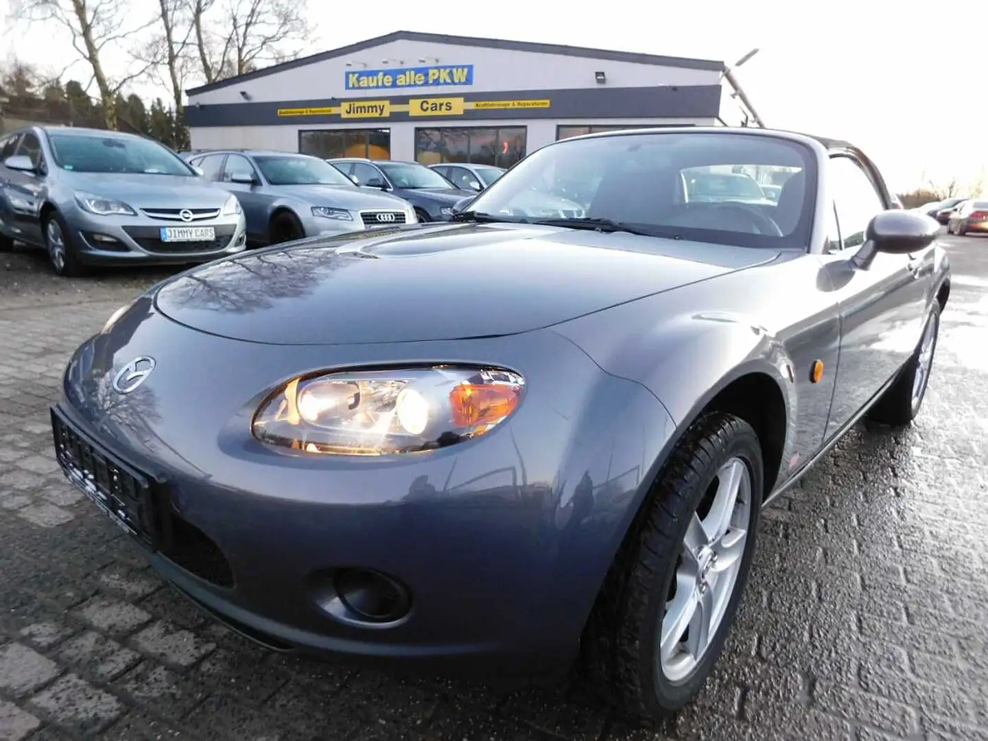 Mazda MX-5 1.8   neumotor 140000 km Grau - 1