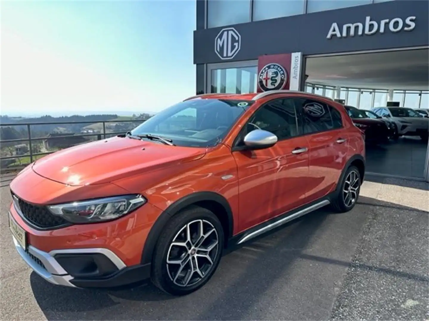 Fiat Tipo Cross Multijet 130 SCR Cross Orange - 1