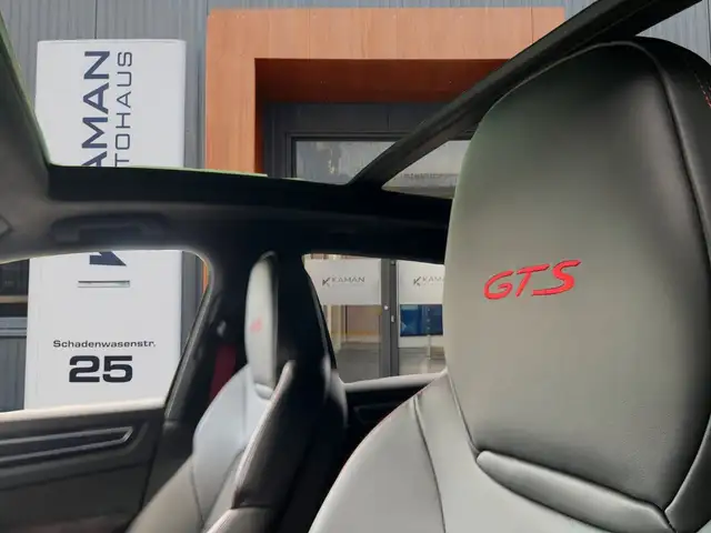 Porsche Cayenne GTS view 6