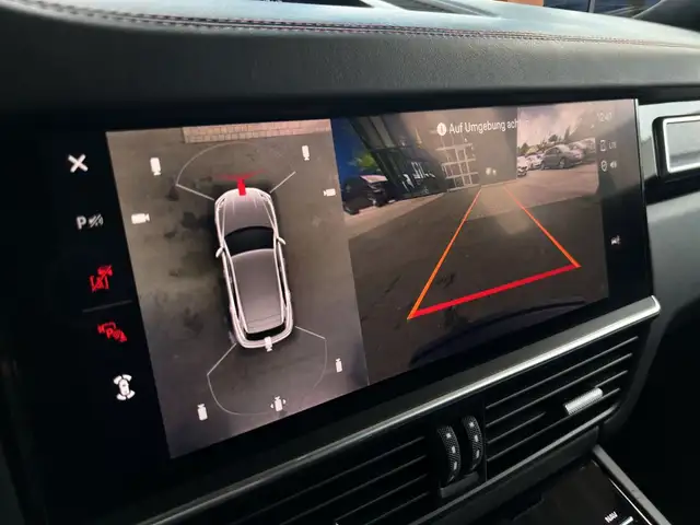 Porsche Cayenne GTS view 13
