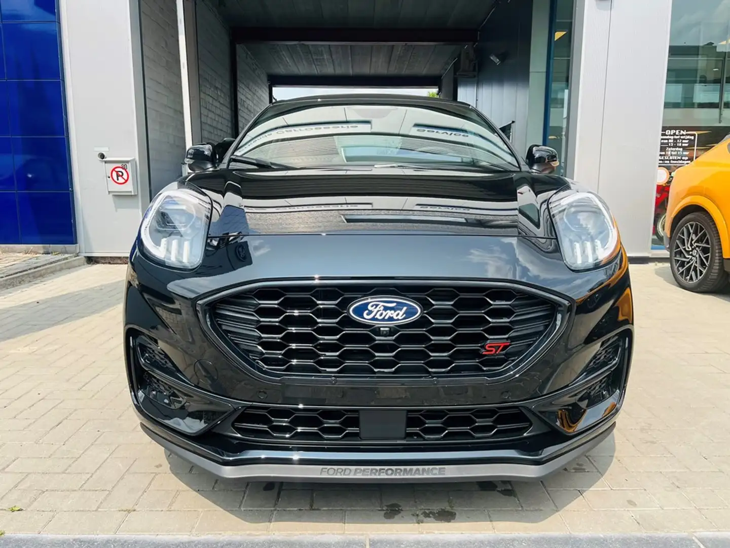 Ford Puma 1.0 Ecoboost mHEV / ST Ultimate / AUT / PANO DAK Negro - 2