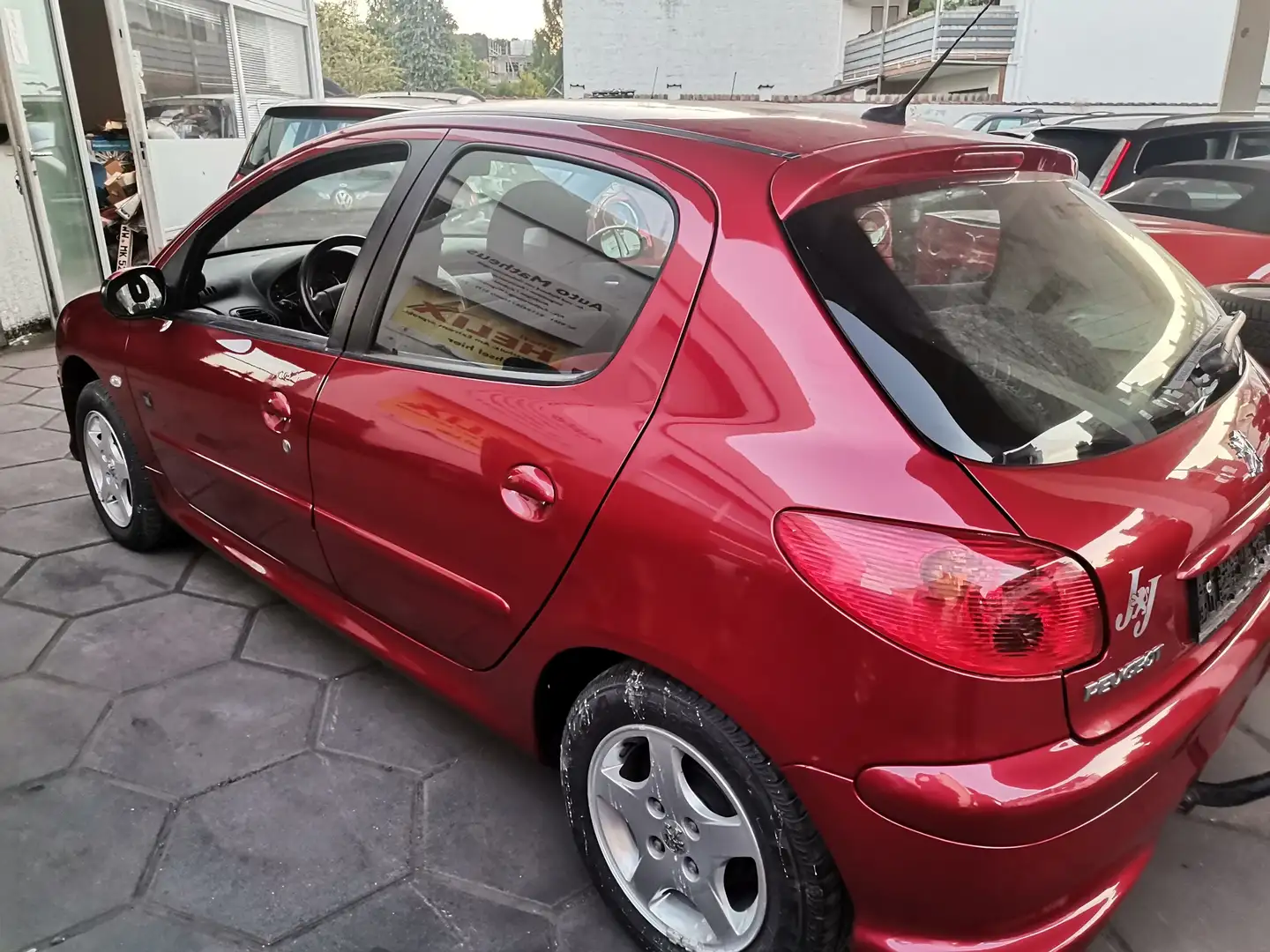 Peugeot 206 206  5-Türer 75 JBL Rot - 2