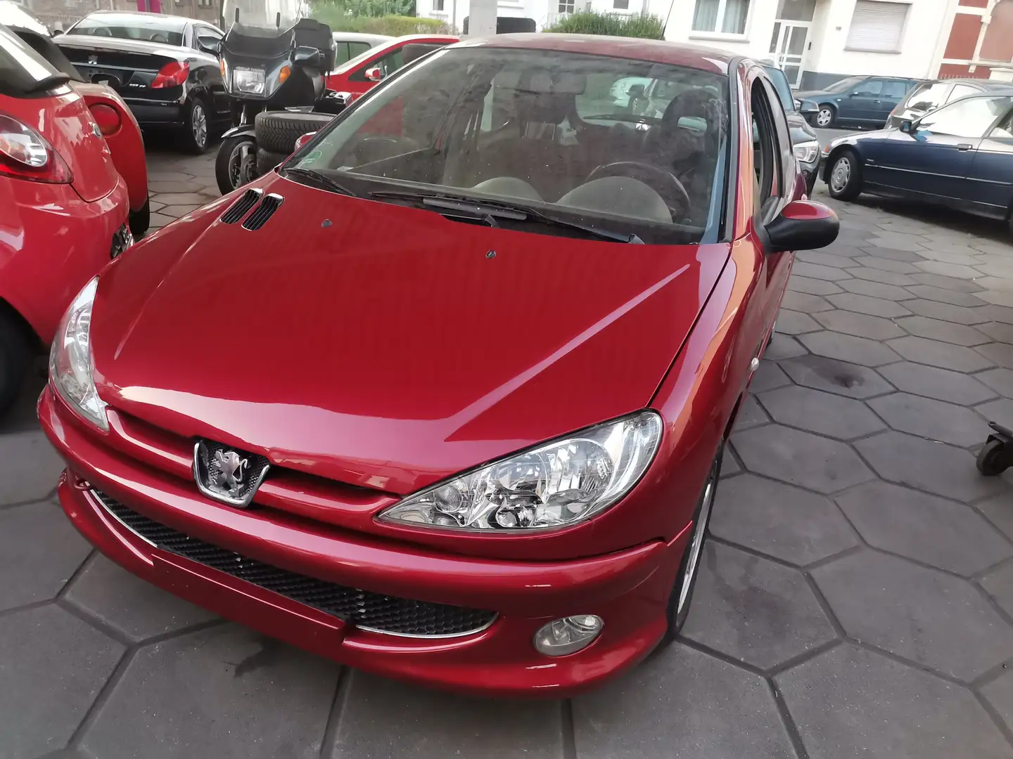 Peugeot 206 206  5-Türer 75 JBL Rot - 1