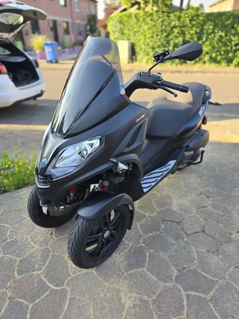 Piaggio MP3 300 HPE E5 Negru - 1