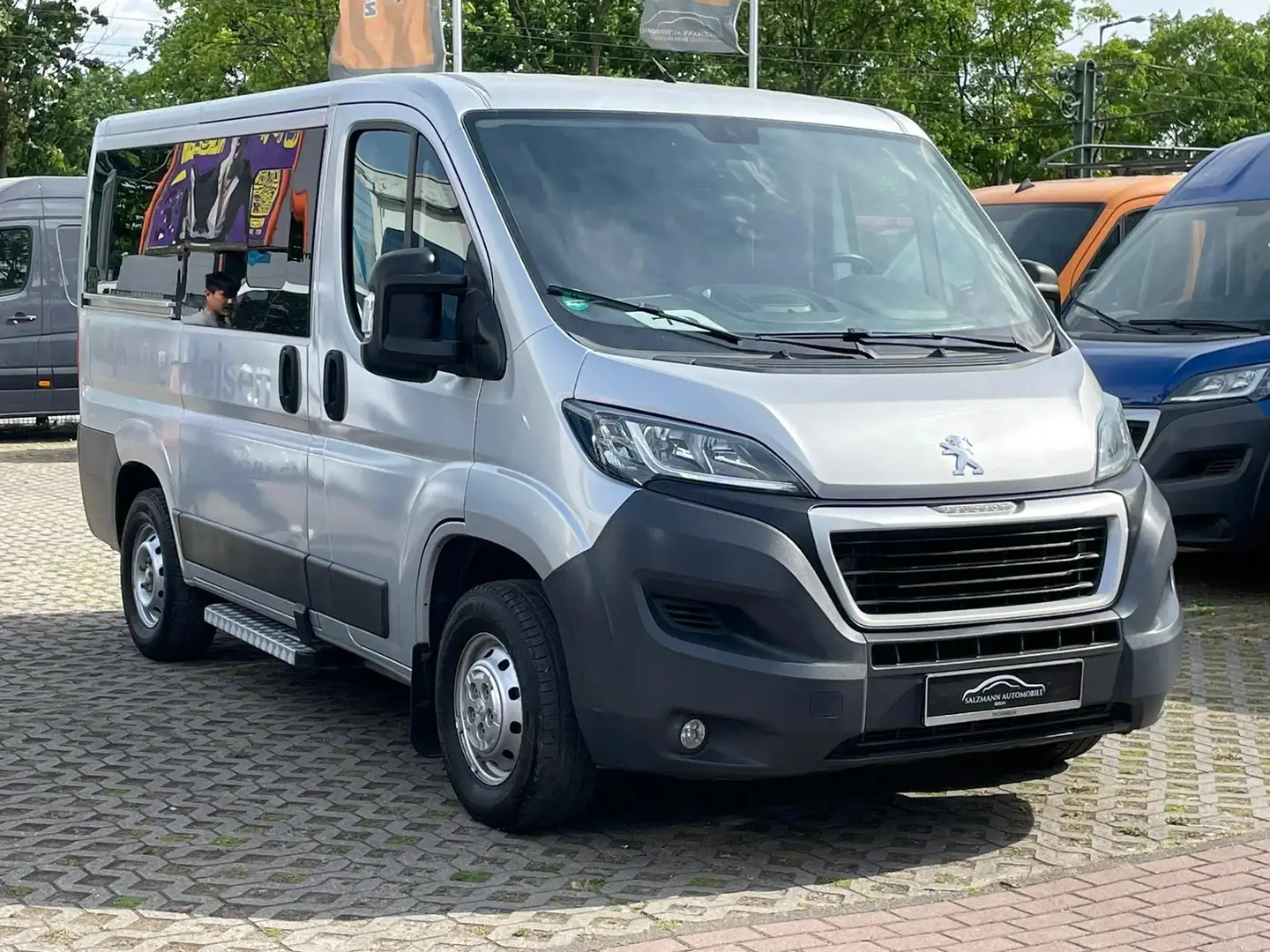 Peugeot Boxer 2.0 HDI//9.Sitze/1.Hand/KLIMA/TOPZUSTAND// Silber - 2