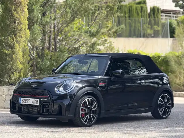 MINI John Cooper Works Cabrio Aut.