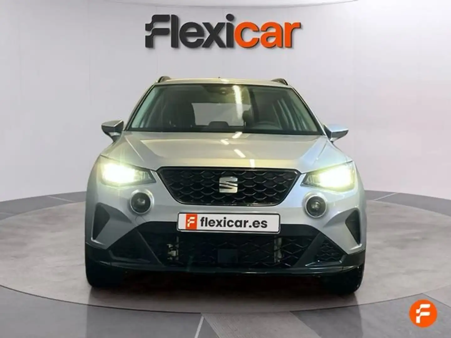 SEAT Arona 1.0 TGI S&S Reference XM 90 Gris - 2