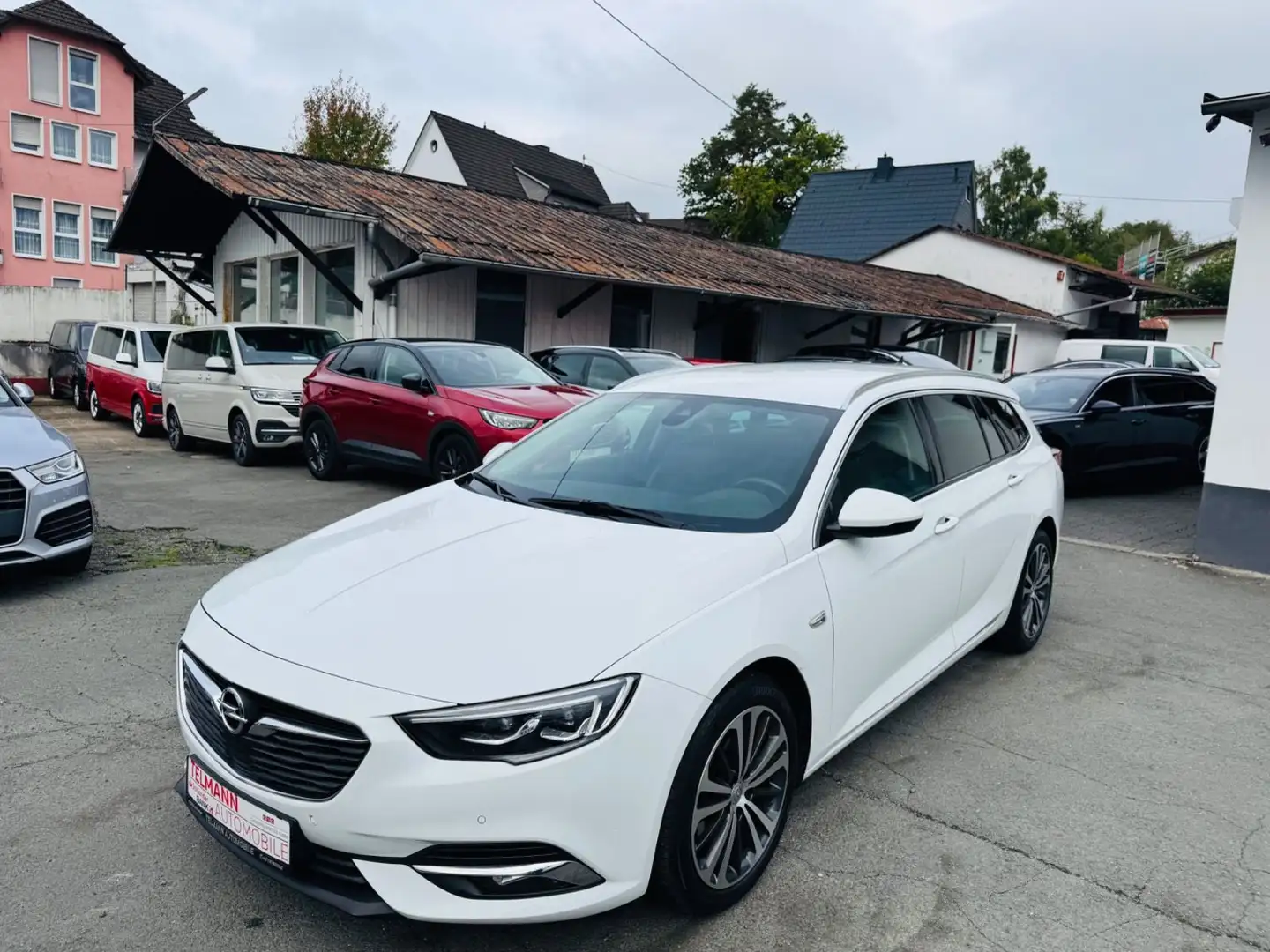 Opel Insignia B Sports Tourer Dynamic Weiß - 1