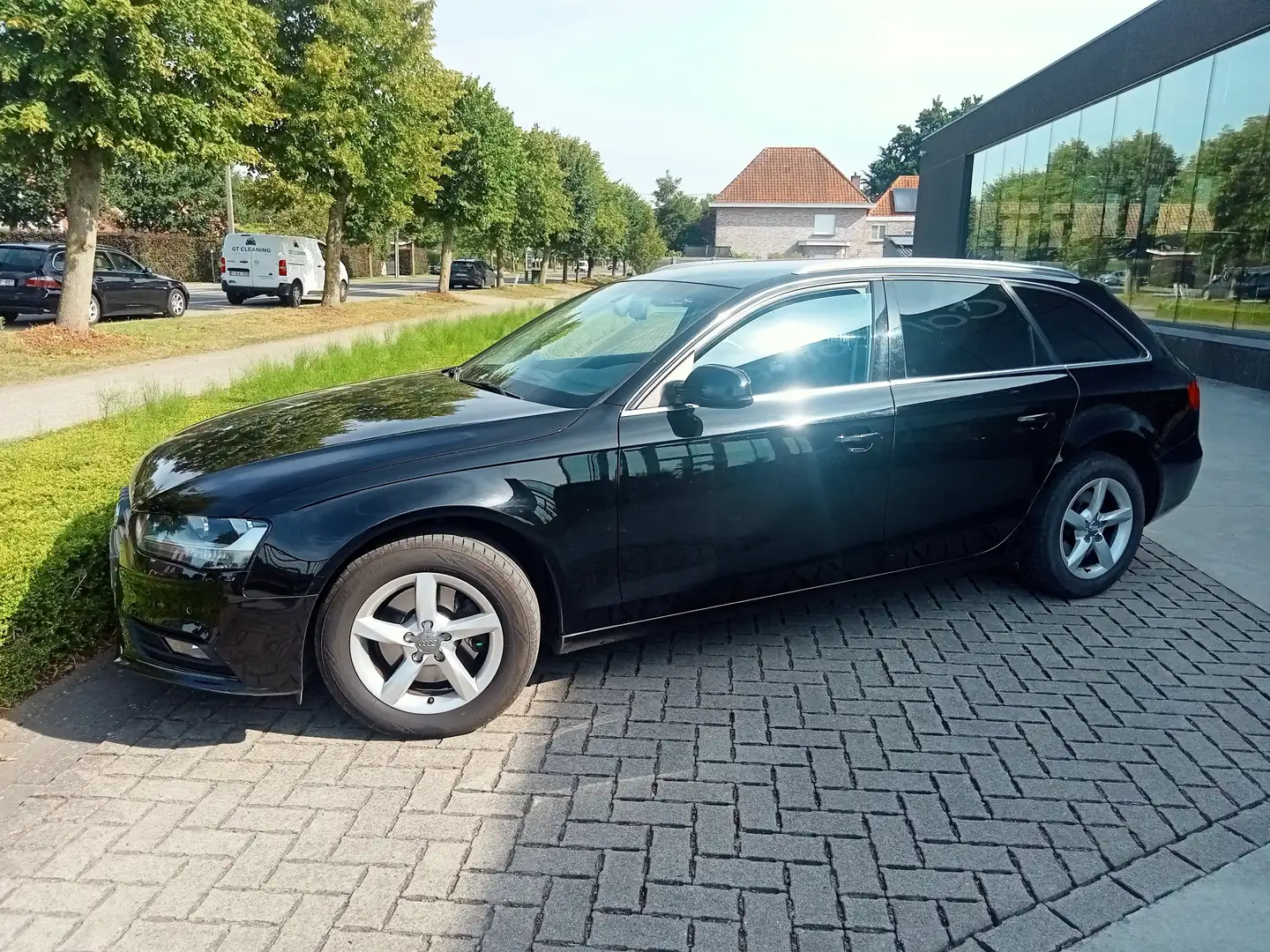 Audi A4 A4 Avant 2.0 TDI 177PK DPF AUTOMAAT*GPS*TREKHAAK Noir - 1