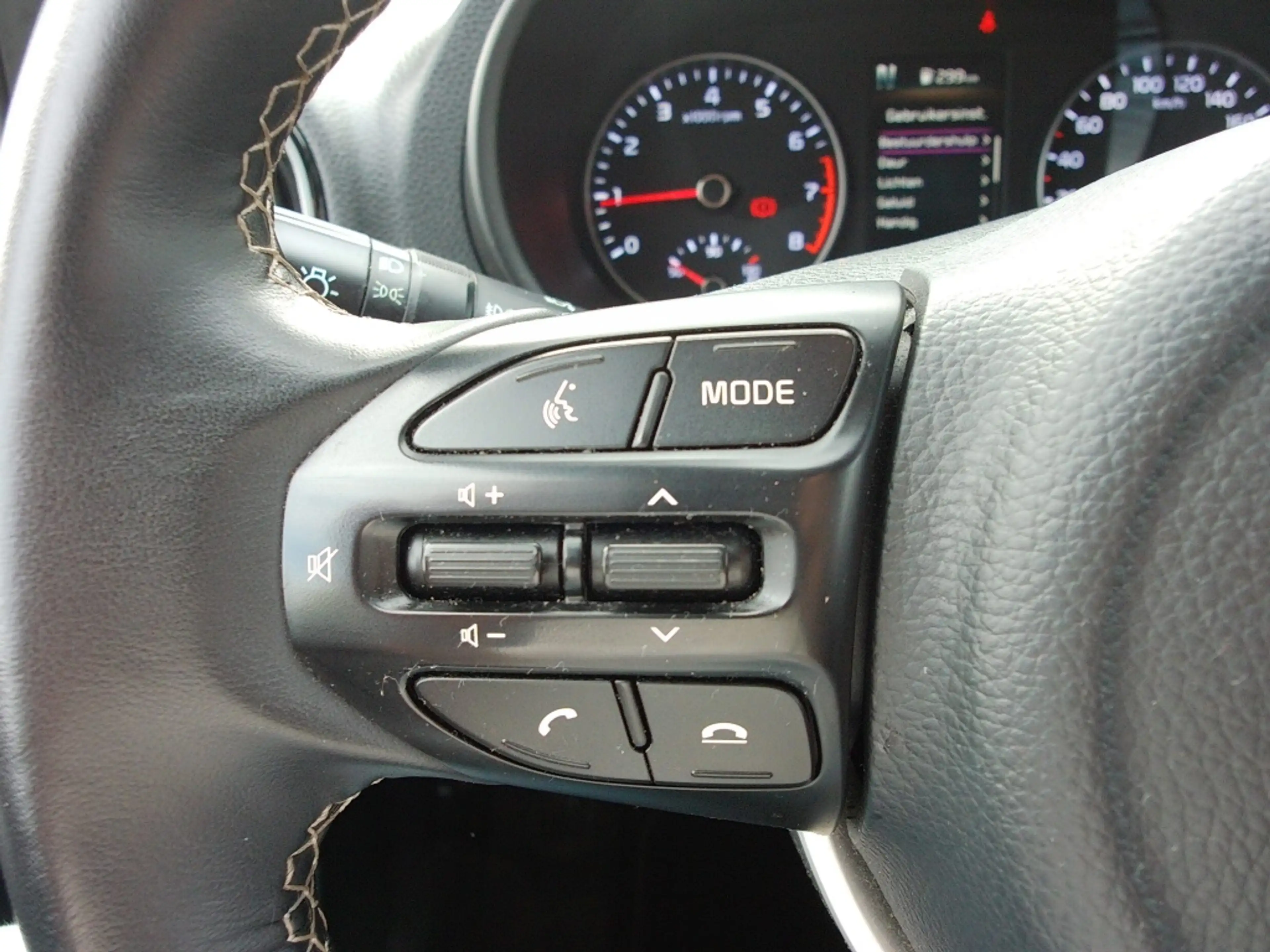 Kia Picanto 1.0 DPi AMT 67pk 4-zits DynamicPlusLine — photo 41