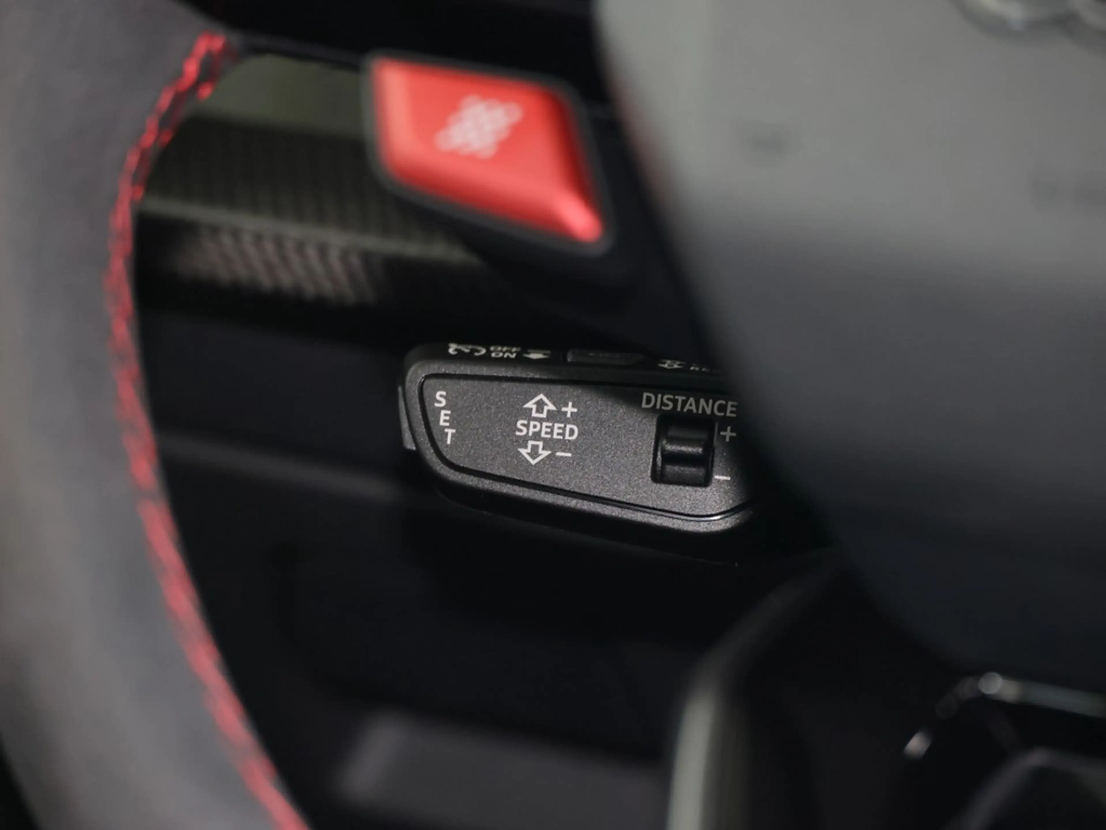 Audi RS3 RS 3 Limousine 294 kW S tronic — photo 15