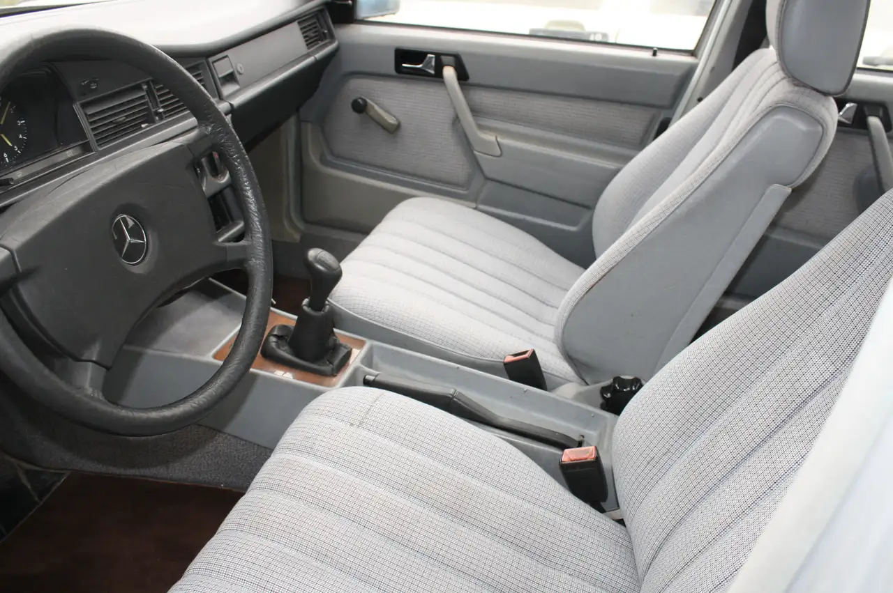 Mercedes-Benz 190D, foto 5