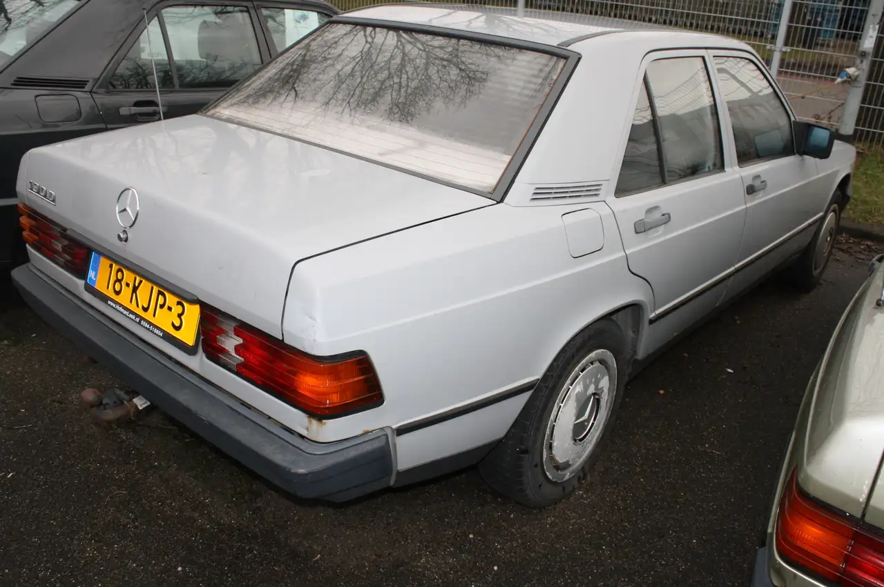 Mercedes-Benz 190D, foto 3