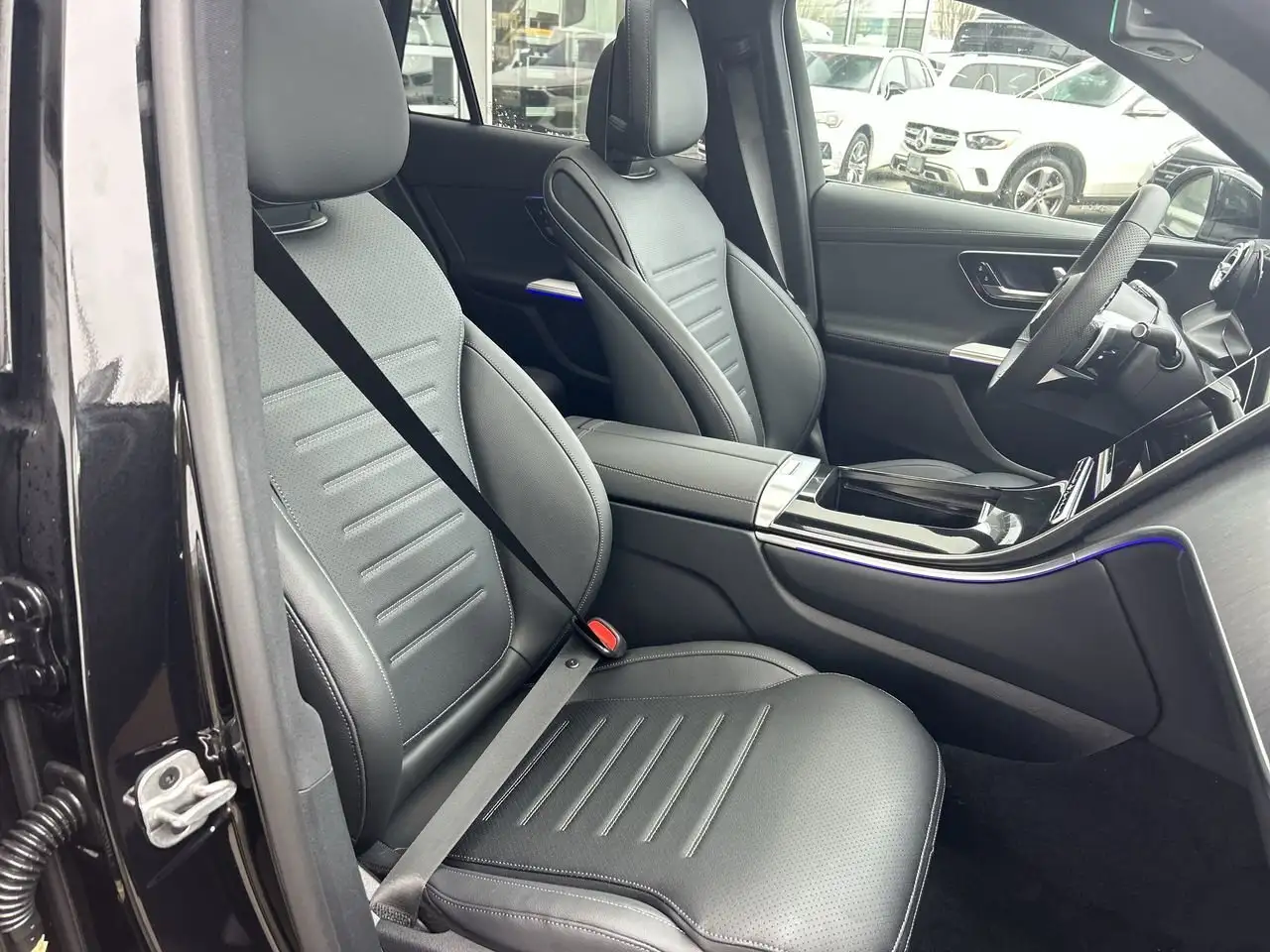 Mercedes-Benz GLC снимка Mercedes-Benz GLC