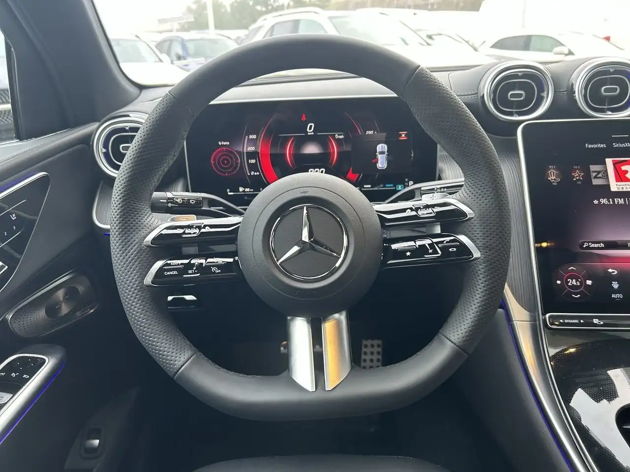 Mercedes-Benz GLC снимка Mercedes-Benz GLC