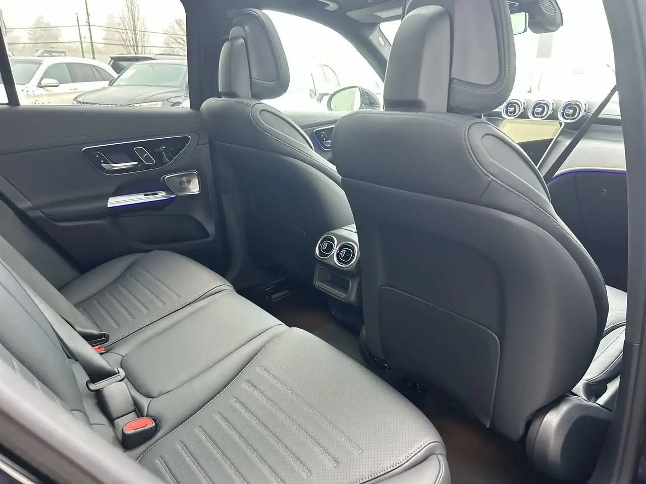 Mercedes-Benz GLC снимка Mercedes-Benz GLC