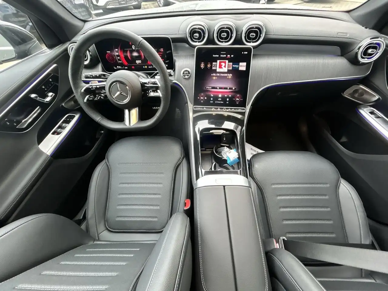 Mercedes-Benz GLC снимка Mercedes-Benz GLC