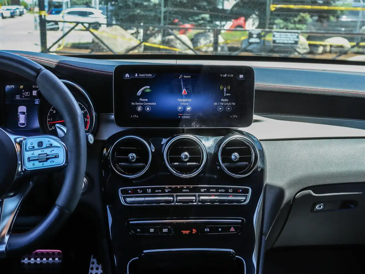 Mercedes-Benz GLC снимка Mercedes-Benz GLC
