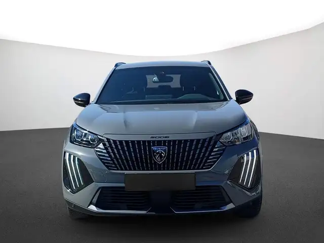 Peugeot 2008 view 2
