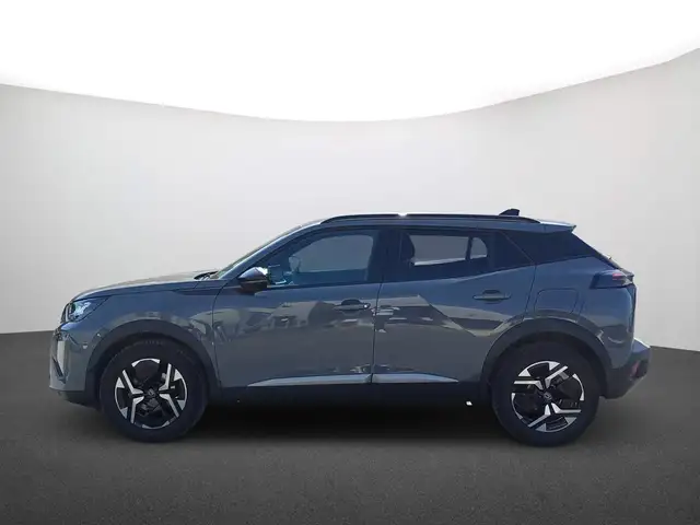 Peugeot 2008 view 4