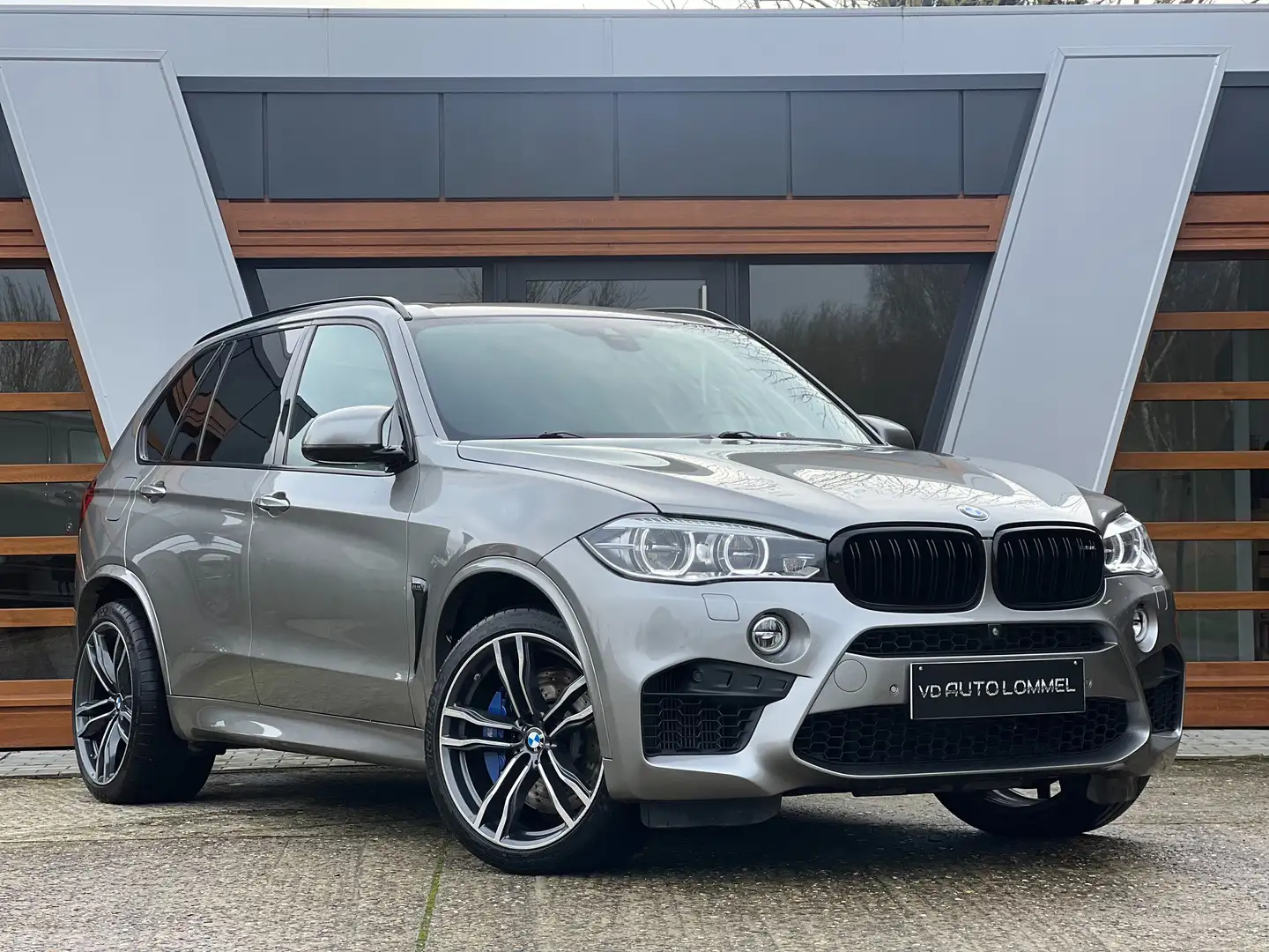 BMW X5 M 4.4i V8 - FUILL OPTION - LICHTE VRACHT - BTW Gris - 1