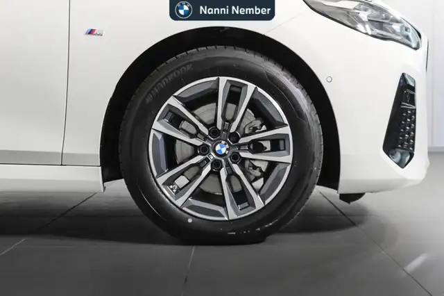 BMW 2 Series view 7