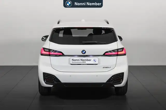BMW 2 Series view 4