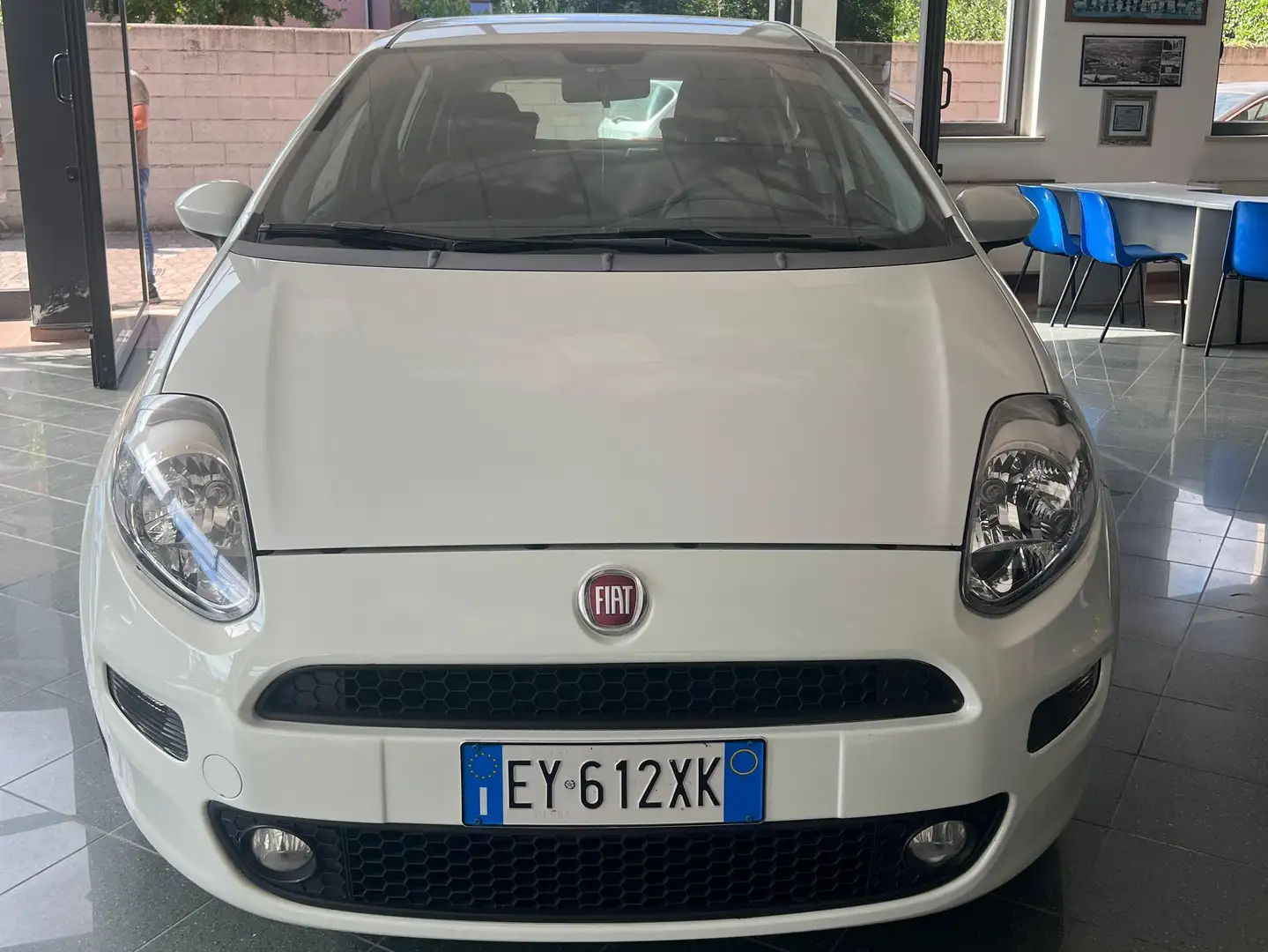 Fiat Punto Punto III 2012 3p 1.3 mjt II 16v Lounge 75cv E5+ White - 2