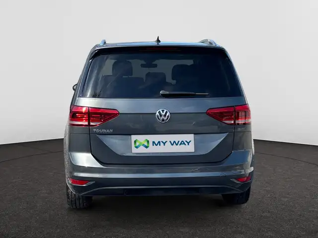 Volkswagen Touran view 5