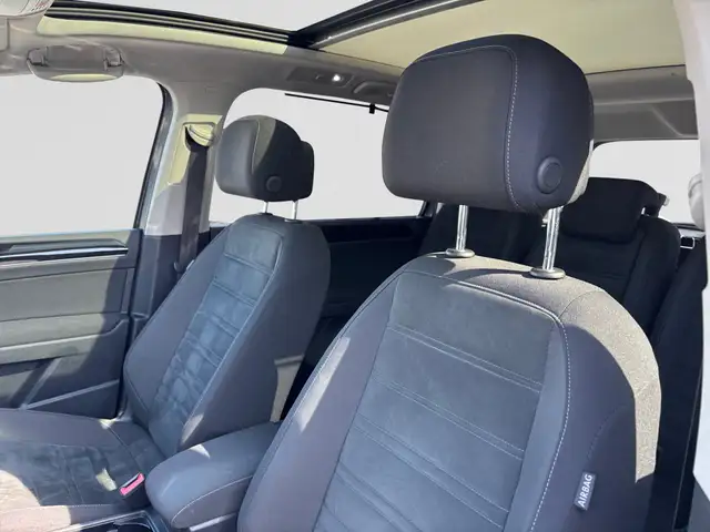 Volkswagen Touran view 7