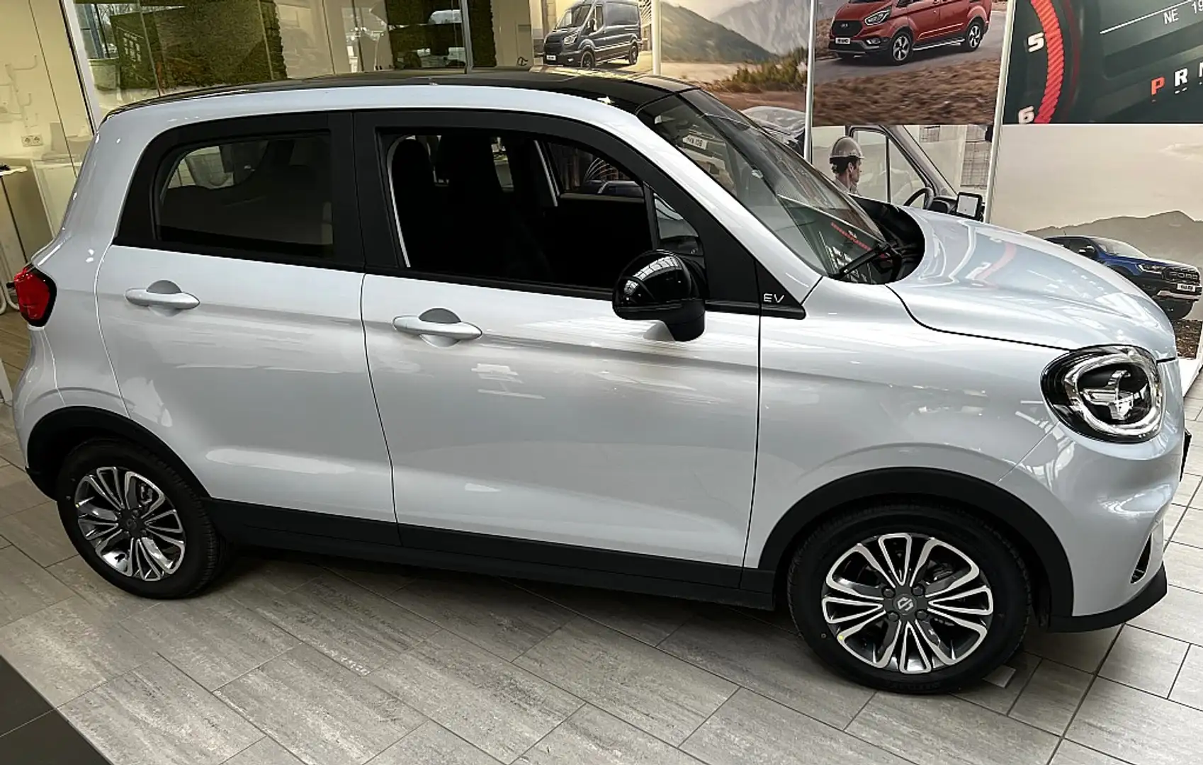 Leapmotor T03 Elektro 36kWh Silber - 2