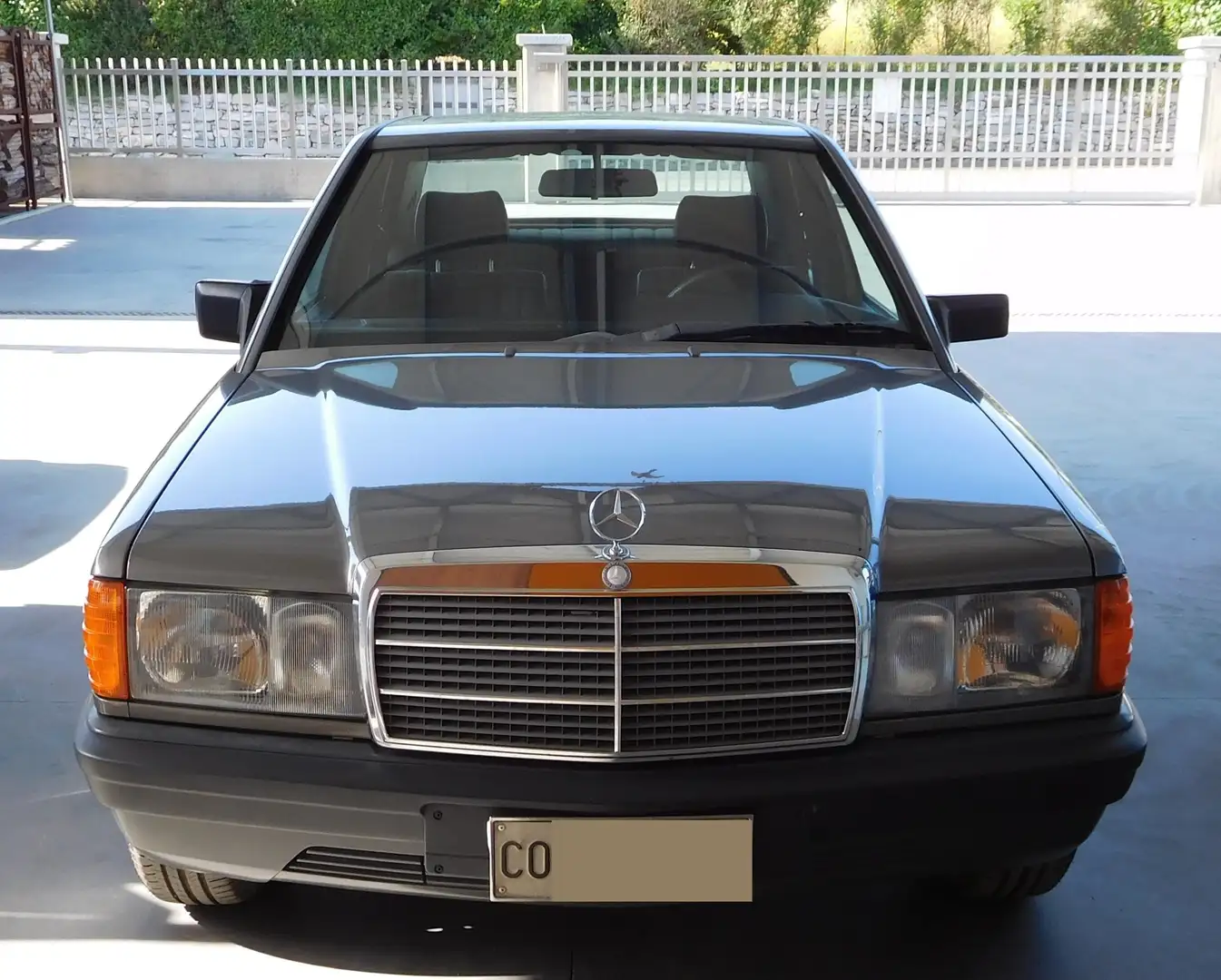 Mercedes-Benz 190 190 2.0 E 122cv Grigio - 1