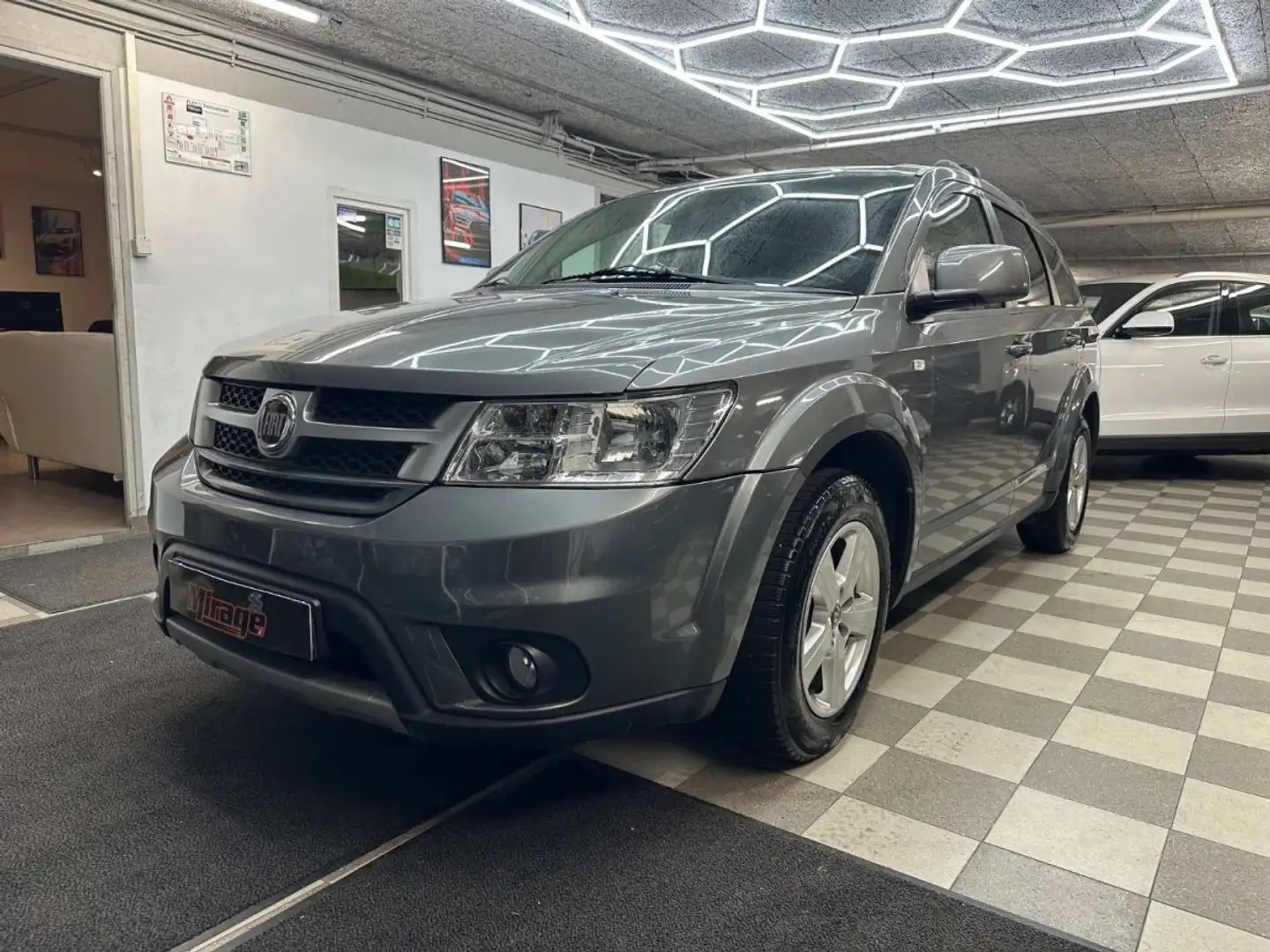 Fiat Freemont 2.0 MJT 140CV 7PLACES Grau - 1