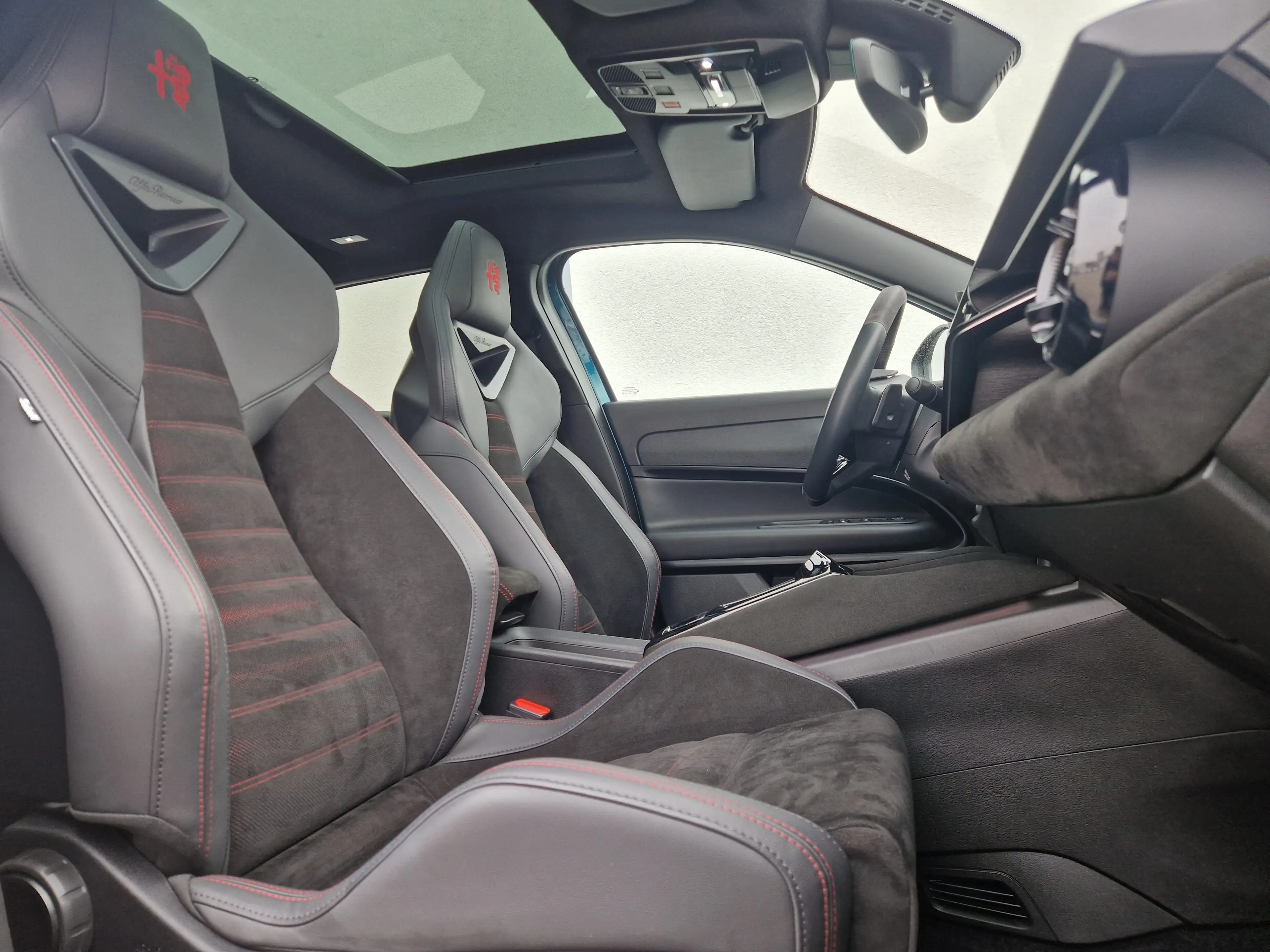 Alfa Romeo Junior JUNIOR IBRIDA*SCHIEBEDACH*SPORTPAKET*VOLL* — photo 12