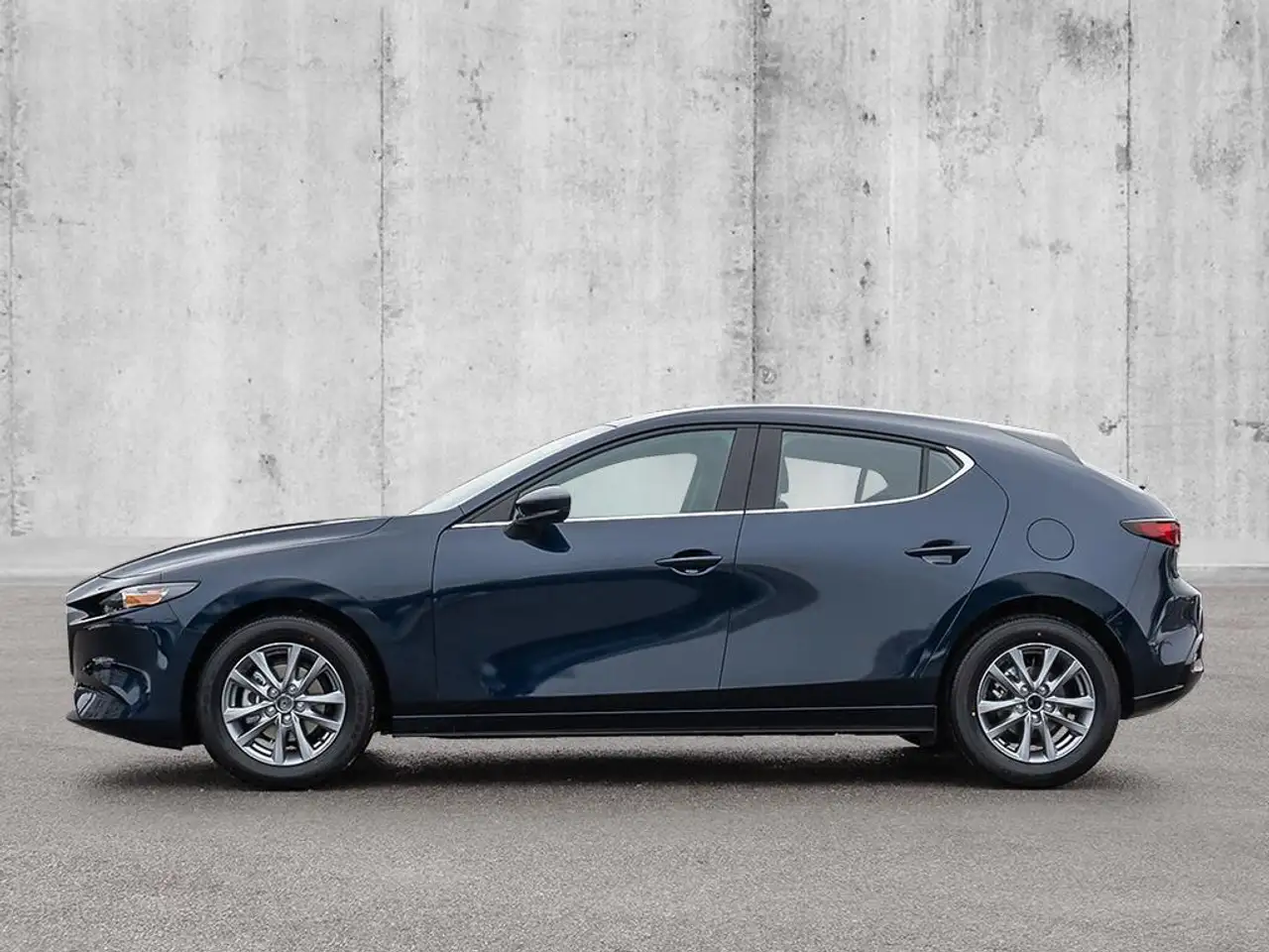 Mazda 3 снимка Mazda 3